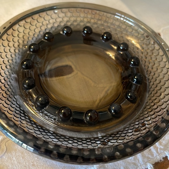 Two Vintage Glass Ashtrays - Picture 3 of 9